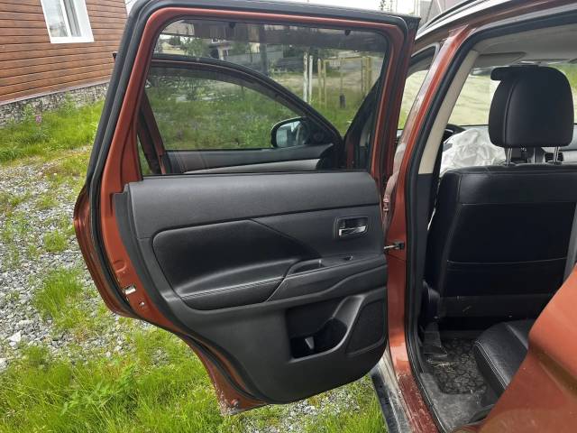 Mitsubishi Outlander, 2012 года, 146 лс, 250000 км, АКПП - Изображение 14
