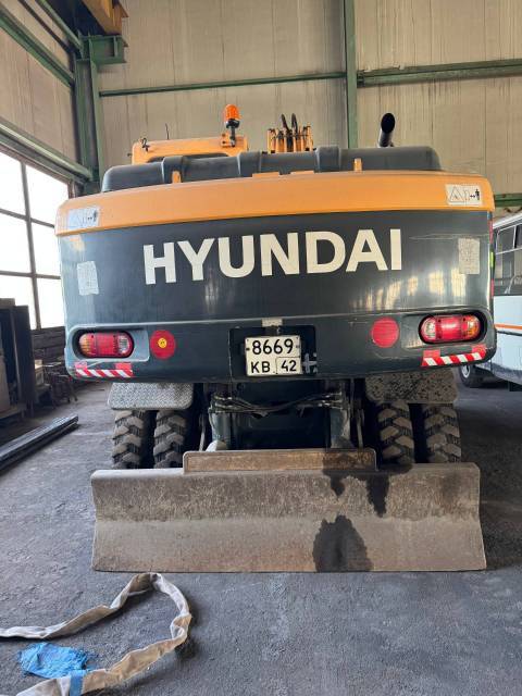 Экскаватор колесный Hyundai R180W-9S, 2013 года - Изображение 2