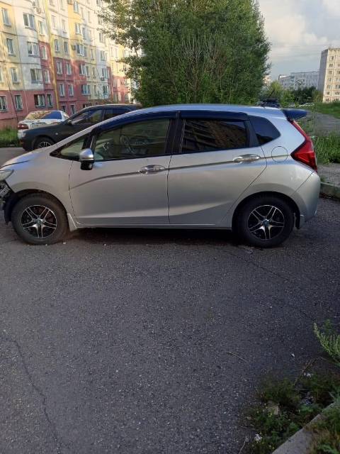 Honda Fit, 2017 года, 100 лс, 117558 км, АКПП - Изображение 2