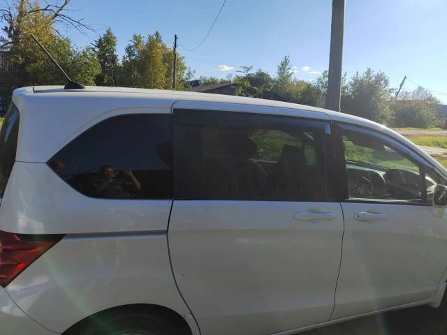 Honda Freed, 2010 года, 118 лс, 148000 км, АКПП - Изображение 2