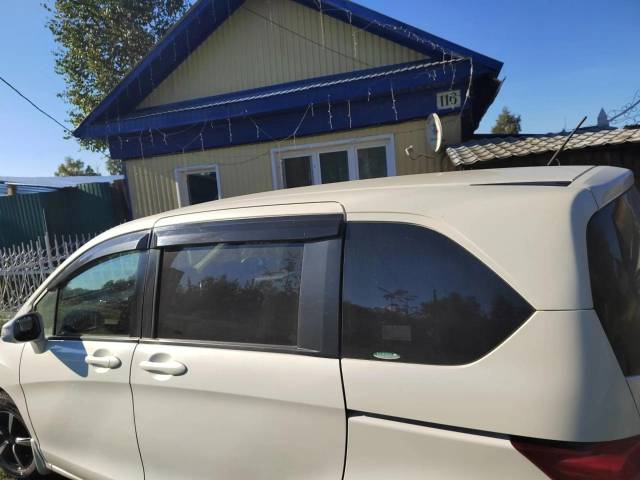 Honda Freed, 2010 года, 118 лс, 148000 км, АКПП - Изображение 4