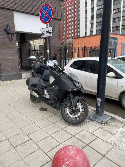Мотоцикл HONDA NM4, 2015 года - Изображение 1