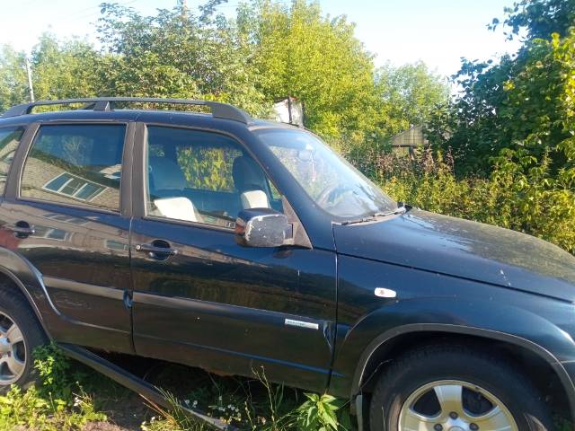 Chevrolet Niva, 2011 года, 79 лс - Изображение 1