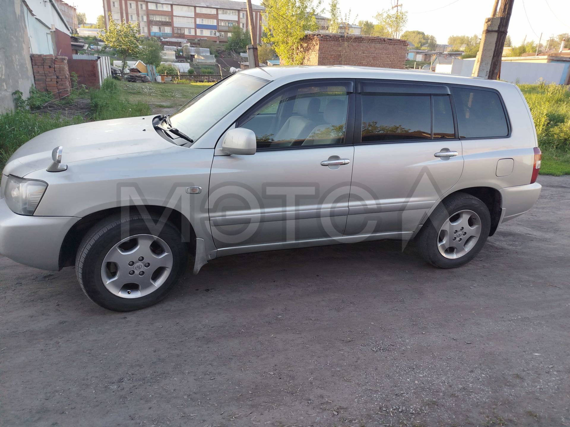 Toyota Kluger, 2003 года, 160 лс - Изображение 1