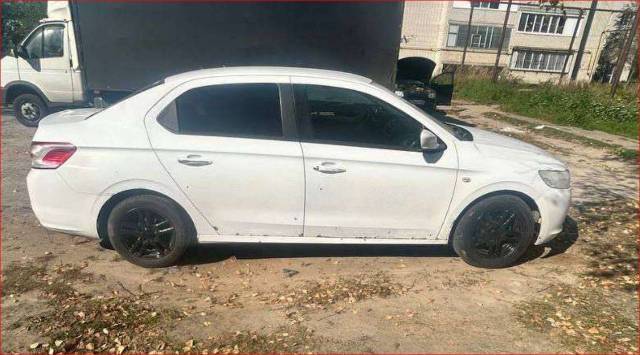 Peugeot 301, 2013 года, 115 лс, АКПП - Изображение 3