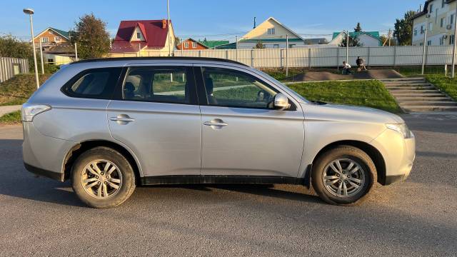 Mitsubishi Outlander, 2012 года, 146 лс - Изображение 2