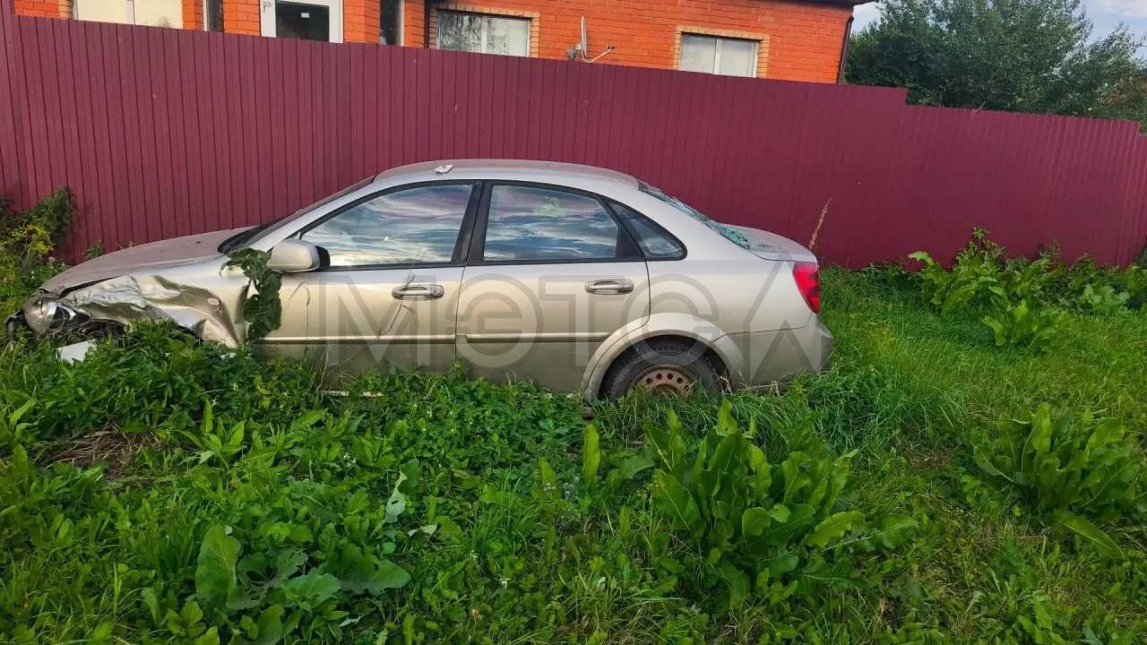 Daewoo Gentra, 2014 года, 107,4 лс, 100 000 км - Изображение 1