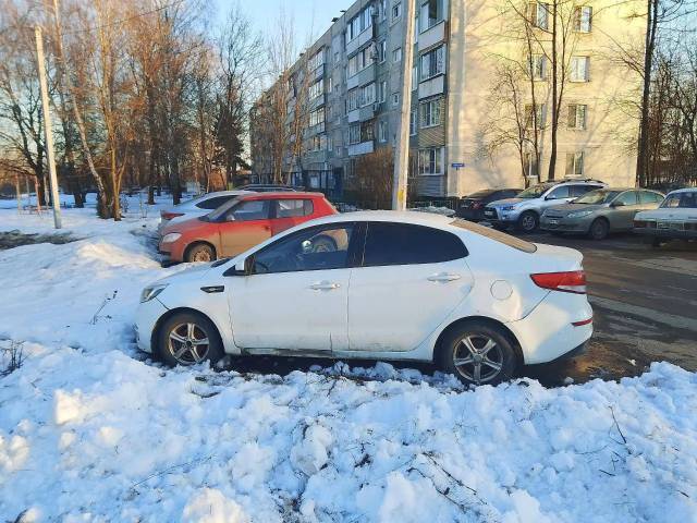 Kia Rio, 2015 года, 123 лс, 200000 км - Изображение 3